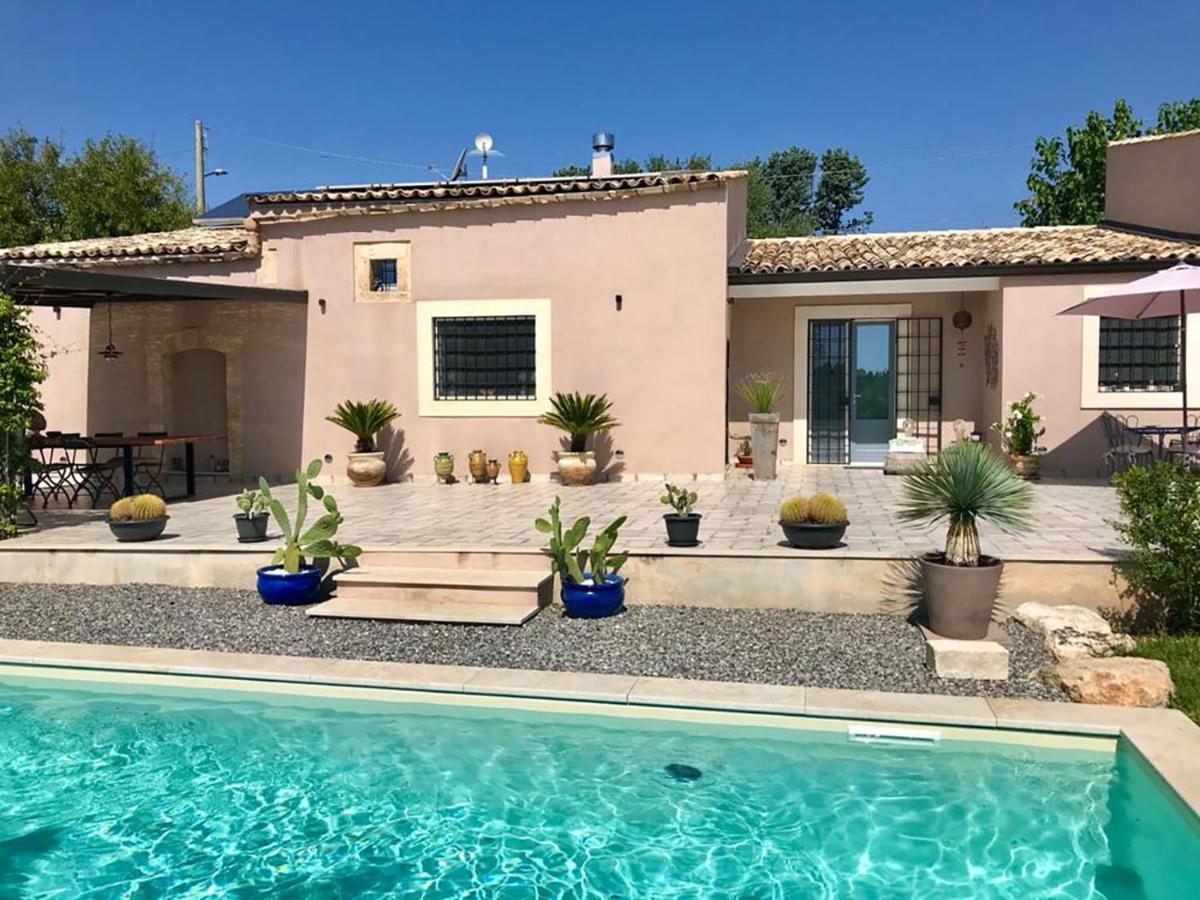 Il Baglio Del Picchio - Noto Apartment San Corrado di Fuori Bagian luar foto
